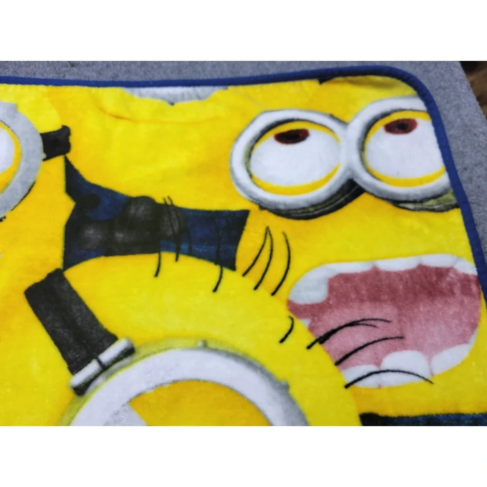 Despicable Me Minions Throw Blanket 48x38 Fleece Universal Studios Plush